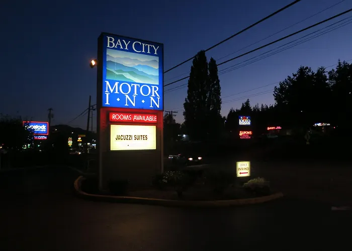 Bay City Inn